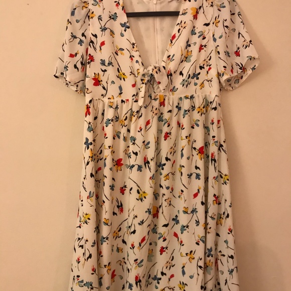 Madewell Tie-Front Mini Dress in Drifting Flowers - Picture 4 of 8